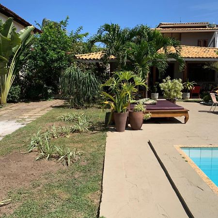 Casa de temporada 4 quartos sendo 2 suítes em Vilas do Atlântico - 200 m da praia e 6 km da capital Lauro de Freitas Extérieur photo