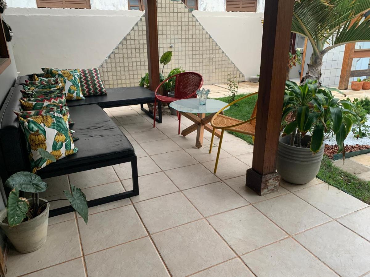 Casa de temporada 4 quartos sendo 2 suítes em Vilas do Atlântico - 200 m da praia e 6 km da capital Lauro de Freitas Extérieur photo