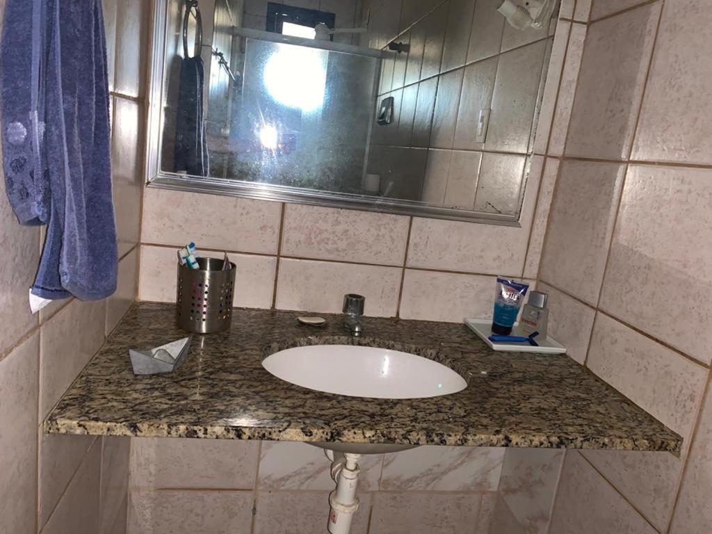 Casa de temporada 4 quartos sendo 2 suítes em Vilas do Atlântico - 200 m da praia e 6 km da capital Lauro de Freitas Extérieur photo