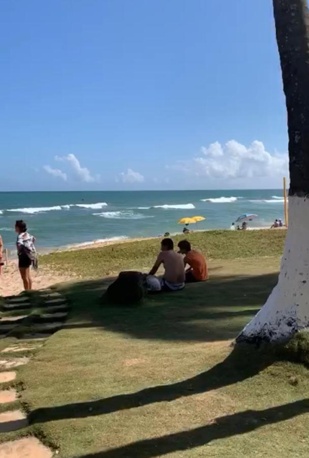 Casa de temporada 4 quartos sendo 2 suítes em Vilas do Atlântico - 200 m da praia e 6 km da capital Lauro de Freitas Extérieur photo